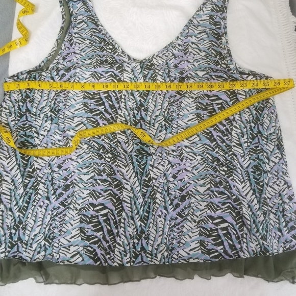 Penningtons Green and Purple Patterned Top Size 2x - Picture 5 of 10